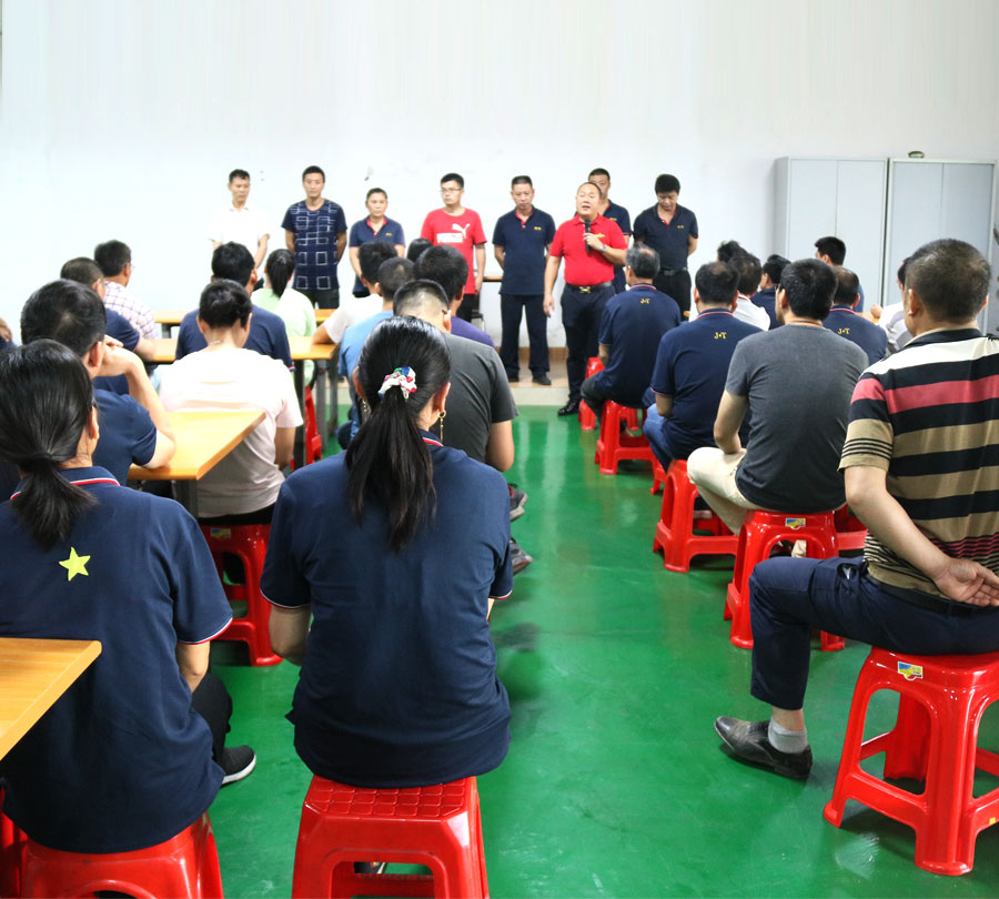 廣州鍵（jiàn）特辦（bàn）公（gōng）家（jiā）具有限公司.jpg